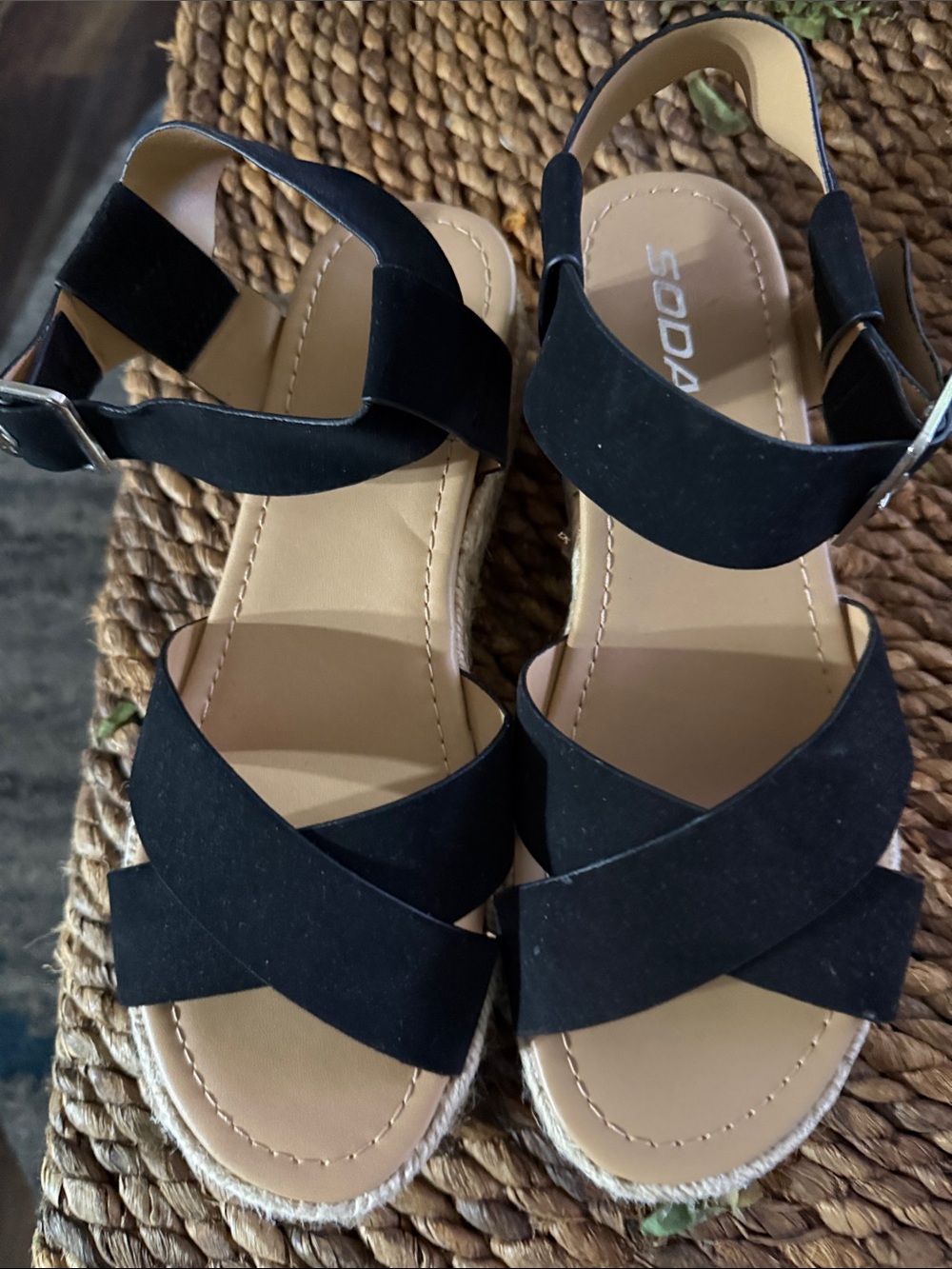 Soda Black Crisscross Slingback Espadrille Sandals NWOT